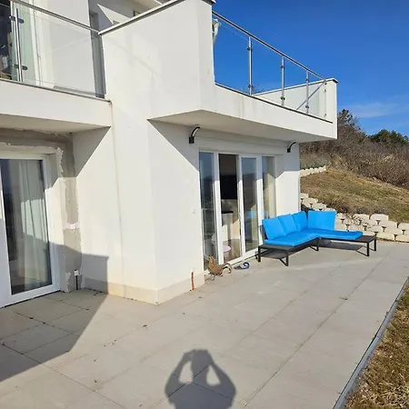 Appartamento Apartmann Gyonyoru Kilatassal Pécs