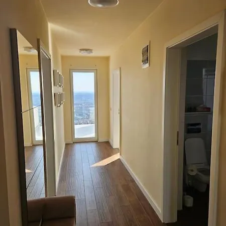 Apartmann Gyonyoru Kilatassal * Pécs