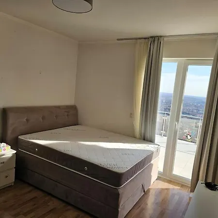 Appartamento Apartmann Gyonyoru Kilatassal *